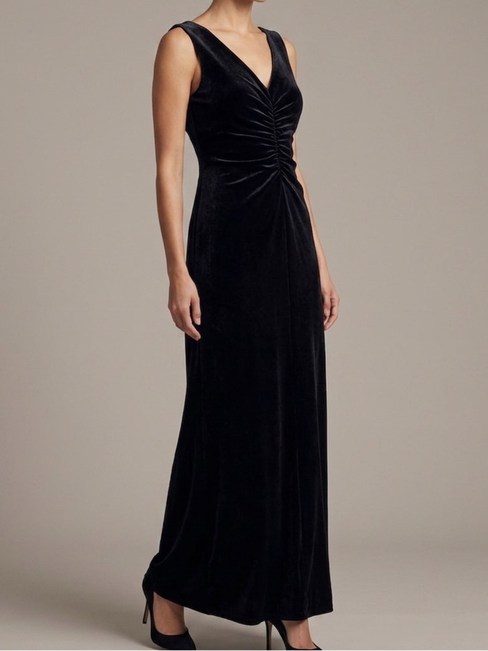 Cynthia Rowley Black Velvet Fitted Ruched V-Neck‎ Maxi Dress Size Medium